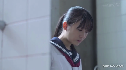 卧室 · 臀部 · 微笑 · 床 · 双人 · 互动 · 爬行 · 蓝色内衣