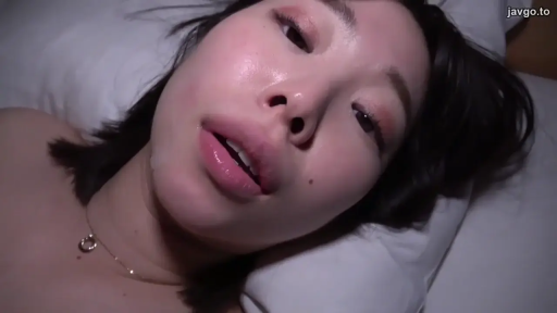 面部 · 全裸 · 迷离 · 仰卧 · 项链 · 床上 · 汗水 · 呼吸