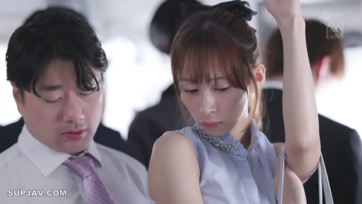 忍耐 · 中景 · お尻を触る · 花柄のワンピース · ハンドバッグ · 痴汉 · 電車内 · 站立紧贴