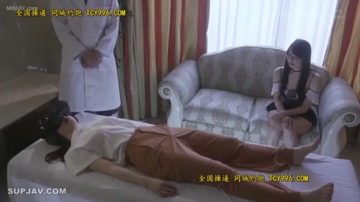 躺姿 · 休闲服 · 角色扮演 · 全景 · 自然 · 室内诊室 · VR眼镜 · VR体验