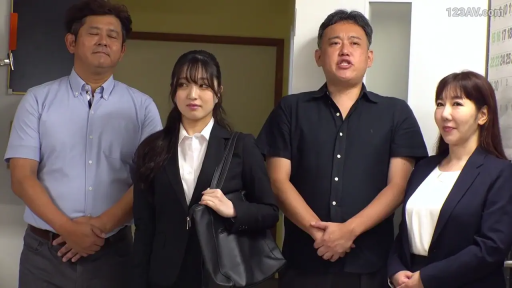 室内 · 全裸 · 黑色丝袜 · 中景 · 跪趴 · 多人性爱 · 3P · 欢愉