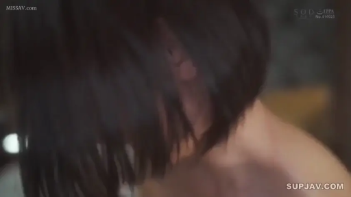 室内 · 全裸 · 迷离 · 抽插 · 头部 · 动态模糊 · 晃动