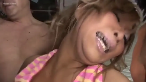 Indoor · 胸部 · Stand · 恍惚 · Group sex · Breast-exposing outfit · 多人爱抚