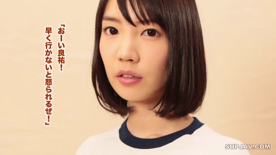 室内 · 脸部特写 · 自然 · 凝视 · 短发 · 体操服 · 正面