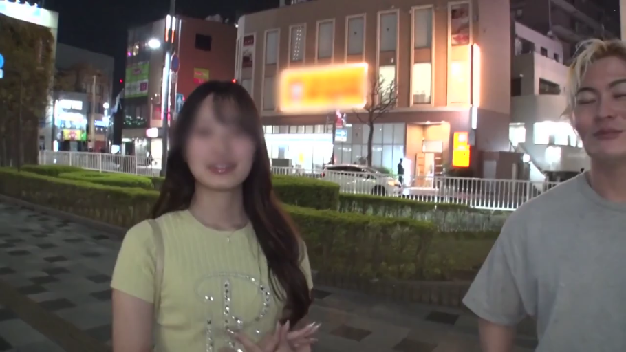 室内 · 张口 · 面部特写 · 裸体 · 痛苦表情 · 手 · 被动姿势 · 高倍特写