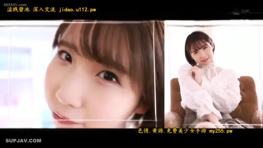 Indoor · Sitting Posture · Smile · Plaid skirt · Gaze · 椅子 · 分屏展示 · 眼部特写与全身