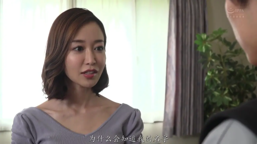 房间 · 认真 · 中景 · 站立 · 家具 · 交流 · 黑色双肩包 · 姨侄题材