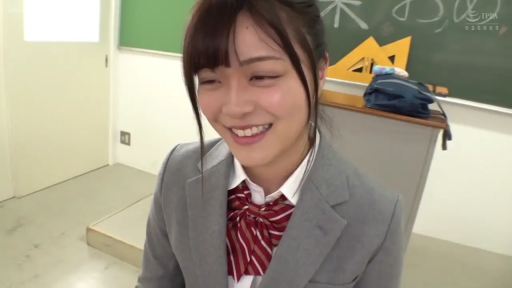 室内 · 脸部特写 · 叠影 · 陶醉 · 接吻 · 休闲服 · 相拥