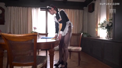 全景 · 平靜 · 彎腰 · 連褲襪 · 女僕裝 · 餐厅 · 抹布 · 擦桌子