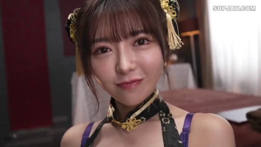 身をかがめる · 顔部のクローズアップ · 寝室 · 微笑 · 注視 · 诱惑 · 发饰 · 改良旗袍