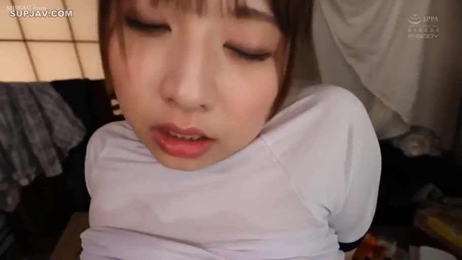 室內 · 俯身 · 臉部特寫 · 體操服