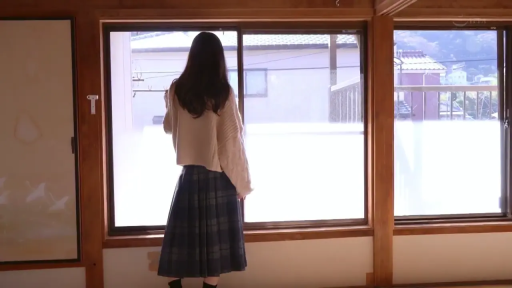 站立 · 和室 · 长裙 · 背影 · 窗户 · 观望 · 黑发