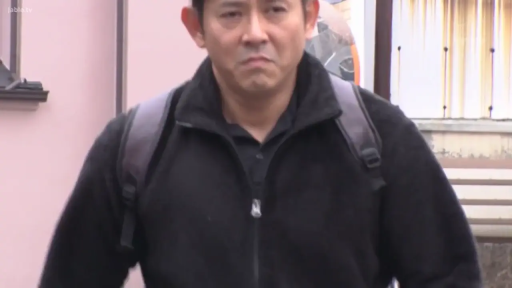 全身 · 自然 · 过膝袜 · 手提包 · 街道 · 行走 · 户外 · 走动