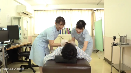 躺姿 · 条纹病号服 · Role-playing · Consultation Room · 全景 · 诊察台 · 认真 · 医疗护理