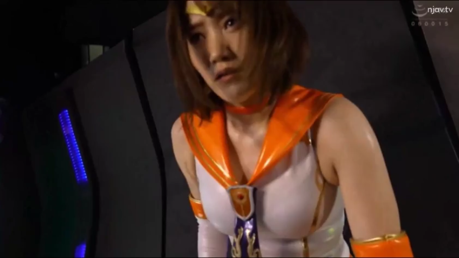 室内 · 俯身 · 上半身特写 · 角色扮演服