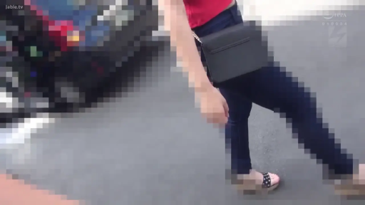 马赛克 · 站立 · 行走 · 户外 · 栏杆 · 模糊 · 模糊