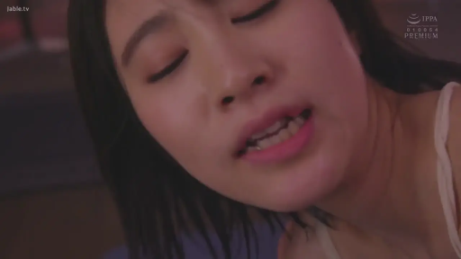 Indoor · Close-up of the face · Intoxicated · 俯卧 · moan · White camisole · Japanese AV