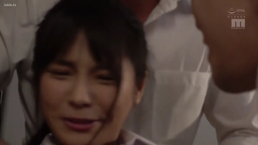 Classroom · Lying on back with legs spread · Close-up of private parts · Student uniform · Group sex · 多人行为 · Crying · 课椅