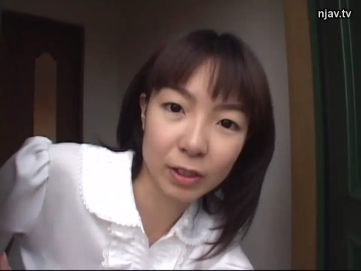 室内 · 面部 · 俯身 · 第一视角 · 白衬衫 · 自然 · 注视