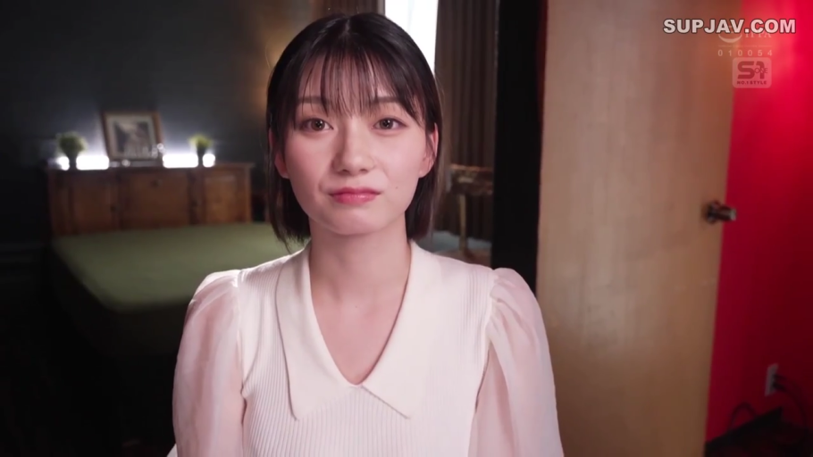全裸 · 臀部特写 · 阴茎 · 三人行 · 性交中 · 迷离享受 · 医院诊室 · 撅起后入