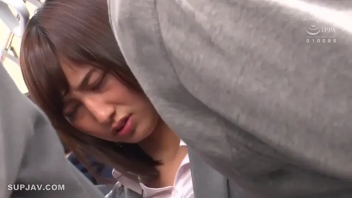 顔部のクローズアップ · 站姿 · ビジネススーツ · 电车