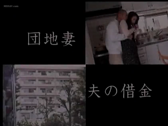 卧室 · 枕头 · 面部特写 · 睡衣 · 昏暗 · 侧卧 · 深情 · 牵手