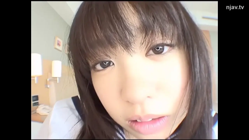 室内 · 顔部のクローズアップ · 迷離 · 凝視 · 水手服 · 近づいて · 黑长直