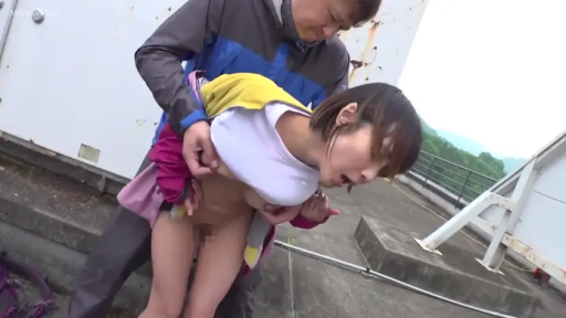 销魂 · 弯腰 · 抚摸 · 半裸 · 户外露出 · 楼顶