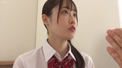 校服 · 对话 · 房间 · 清纯 · 头部 · 侧坐 · 无辜