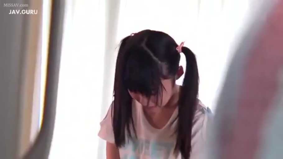 护士帽 · 全身 · 护士服 · 站立 · 平静 · 制服 · 走廊 · 走动