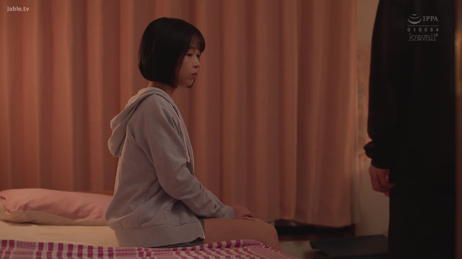专注 · 仰卧开腿 · 床 · 酒店 · 调情 · 制服控 · 西装黑丝 · 丝袜腿