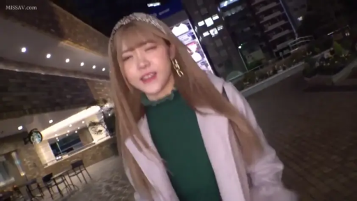 室内 · 病床 · 口交 · 迷离 · 跪姿 · 局部特写 · JK学生制服 · 露骨色情