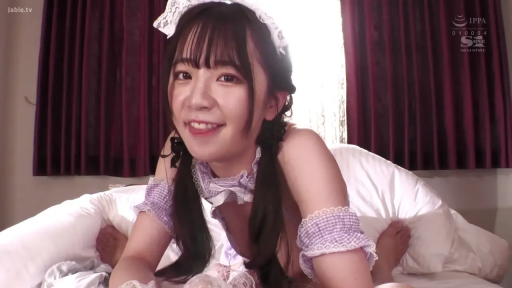 Indoor · 女仆装 · 上半身特写 · 注视镜头 · Lace hair accessory · 爬行 · Sweet smile · 日韩AV