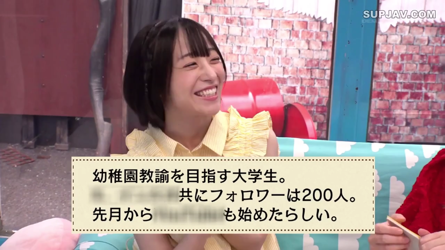 性交 · 全裸 · 陶醉 · 沙发 · 客厅 · 半身 · 居家 · 女上位