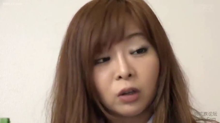 室内 · 脸部特写 · 衬衫