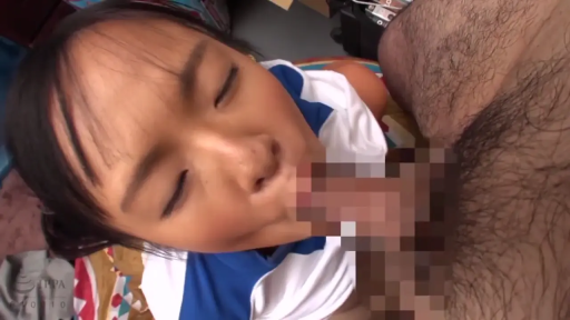 Indoor · School uniform · oral sex · Close your eyes · Kneeling posture · 面部特写 · 阴茎 · POV