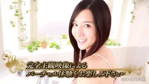 室内 · 中景 · 回眸 · 摆拍 · 绿植 · 甜美微笑 · 宣传海报 · 白色吊带背心