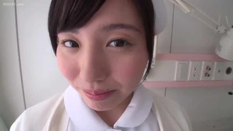 室内 · 严肃 · 脸部 · 交流 · 熟女 · 对坐 · 长袖上衣