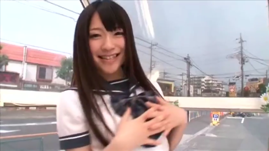 街道 · 上半身 · 水手服 · 正对