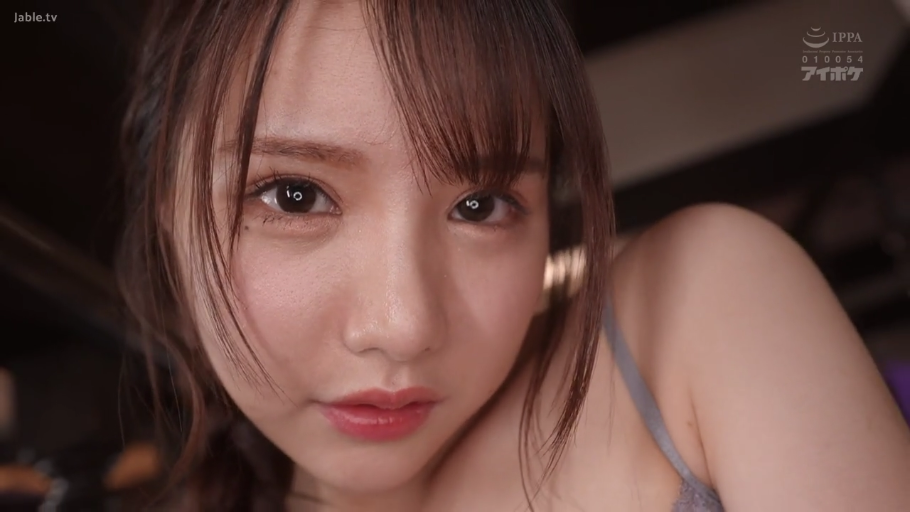 上半身 · 酒店房间 · 裸体 · 后入位 · 性交行为 · 动感模糊 · 张口高潮脸