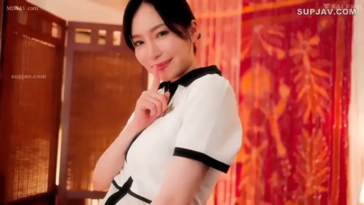 室内 · 中景 · 摆拍 · 诱惑 · 俏皮 · 黑白拼色制服 · 噤声姿势