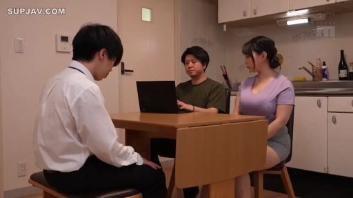 俯身 · 办公室 · 巨乳 · 纸张 · 灰色职业装 · 散落文件 · 严厉 · 二次元漫画