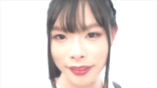 室内 · 面部 · 微笑 · 注视 · 清纯 · 正面 · 白色校服