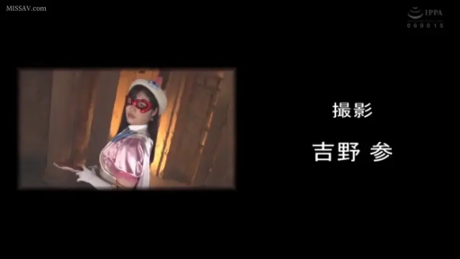 站立 · 中景 · 回眸 · 冷静 · 影棚 · Cosplay · 面具 · 动漫角色服