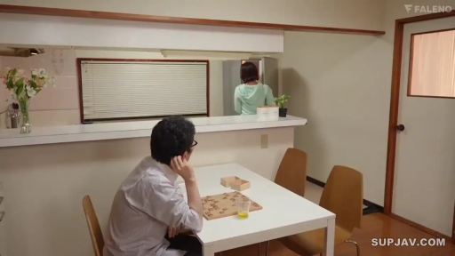 站立 · 沉思 · 客厅 · 远景 · 卫衣 · 日常 · 将棋 · 下棋