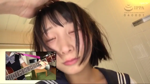 室内 · 面部特写 · 水手服