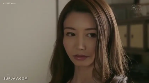 顔 · 部屋 · 便装