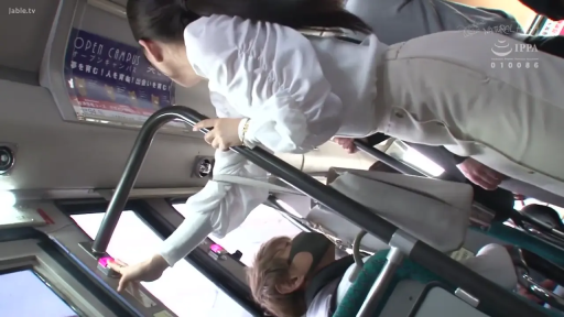 巨乳 · 巨乳 · 站姿 · 微笑 · 厨房 · 舔乳 · 裸露乳房