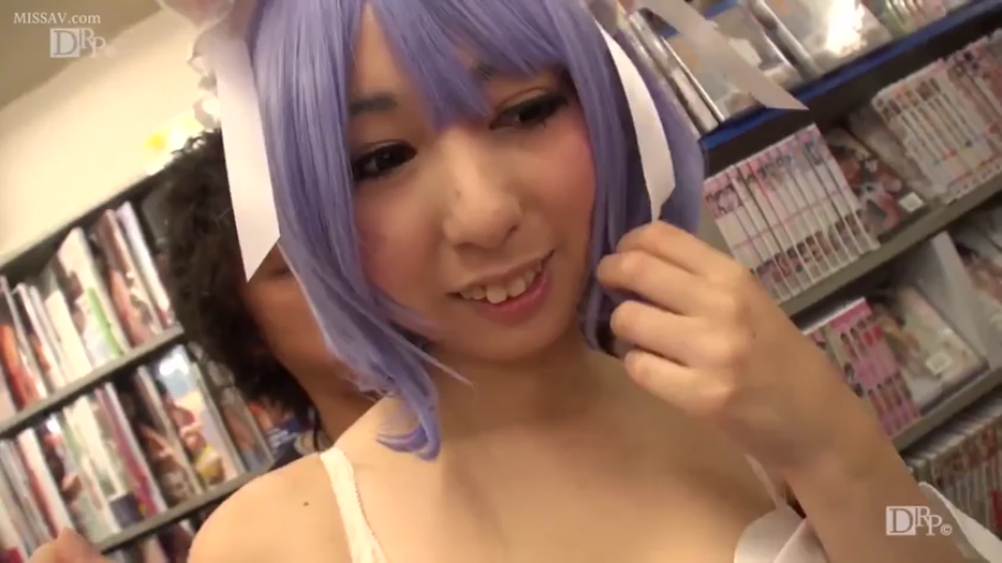 面部 · Stand · Smile · 内衣 · 拍摄 · 亚洲人 · Store · Wig