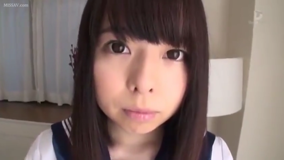 室内 · 顔部のクローズアップ · 水手服